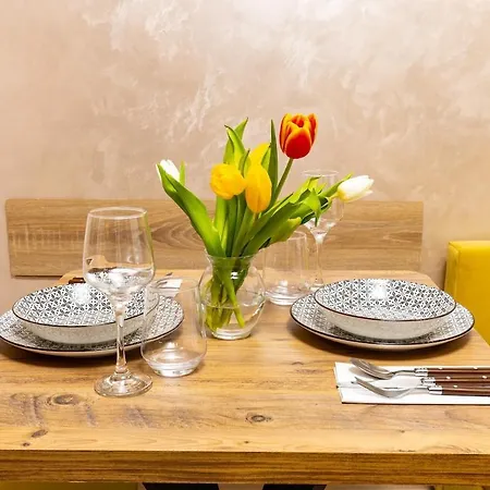 Daire Lovely Venu Close To Old Town